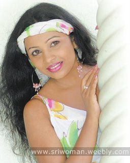 we are FIRST: Kanchana Mendis hot figure rare pictures